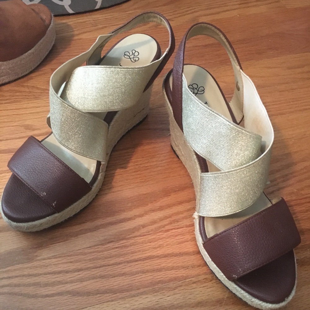 Brown and gold wedges